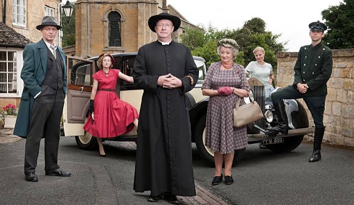 El Padre Brown en la serie de televisión de la BBC